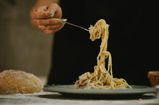 Italian Food Etiquette: Do’s and Don’ts at the Dinner Table